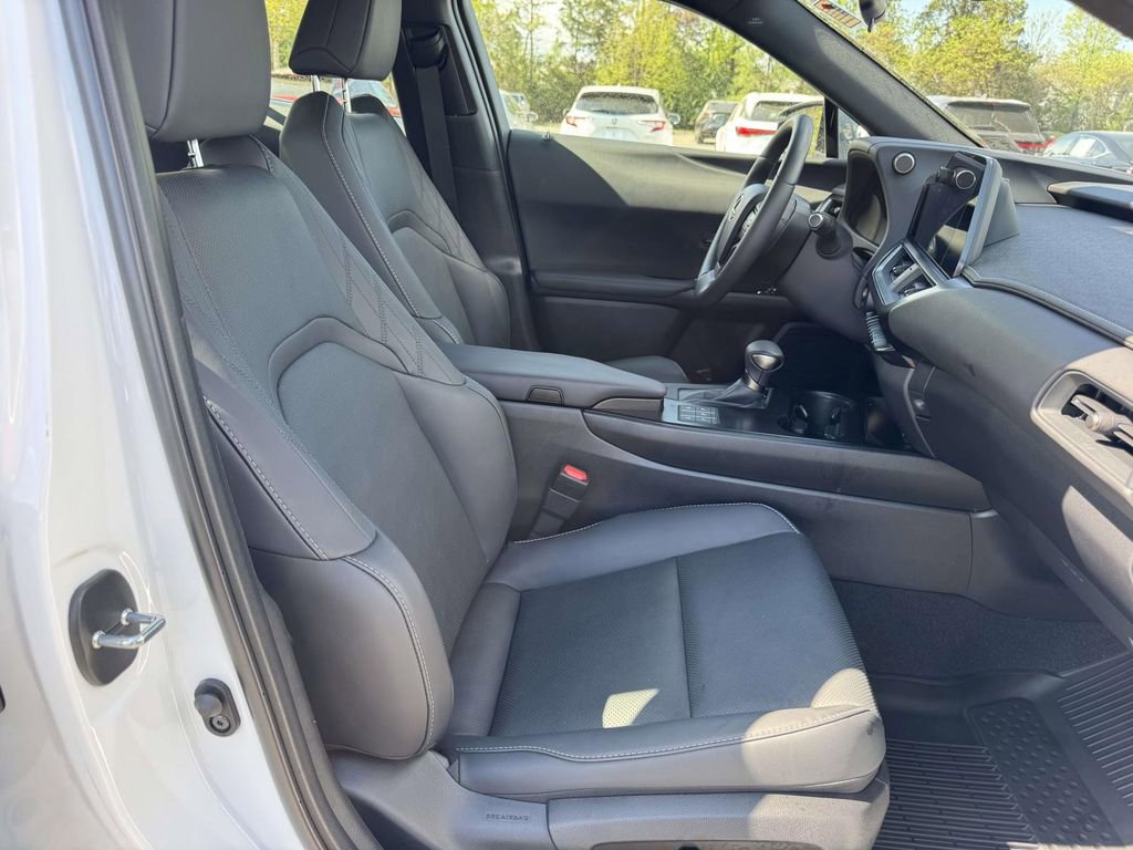 Used 2024 Lexus UX 250h F Sport image 20