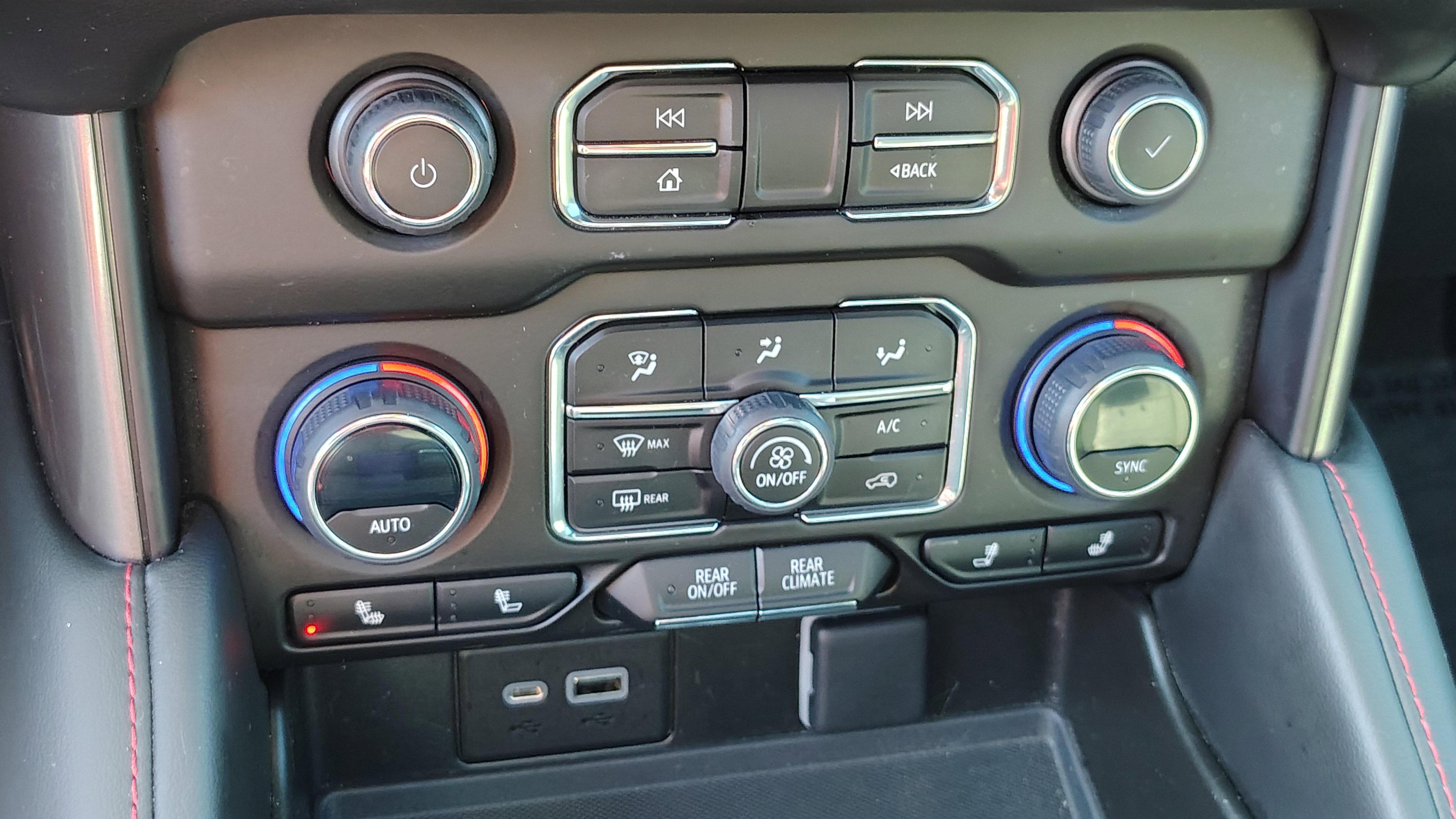 Used 2023 Chevrolet Tahoe RST image 21