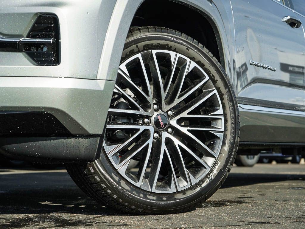 New 2027 GMC Terrain Denali w/ LPO, Floor Liner Package AWD/4WD image 6