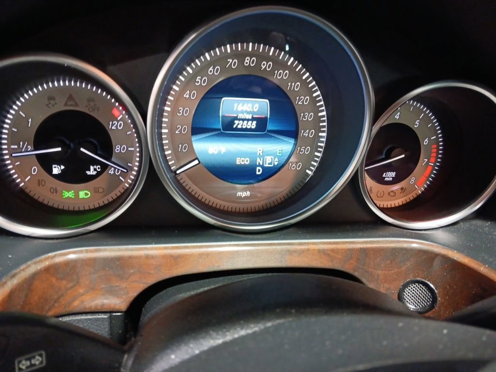 Used 2014 Mercedes-Benz E 350 4MATIC Wagon image 4