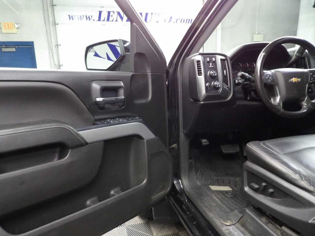 Used 2018 Chevrolet Silverado 1500 LT w/ All Star Edition AWD/4WD image 41