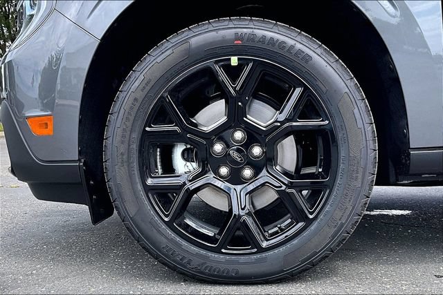 New 2026 Ford Maverick Lariat w/ Black Appearance Package AWD/4WD image 12