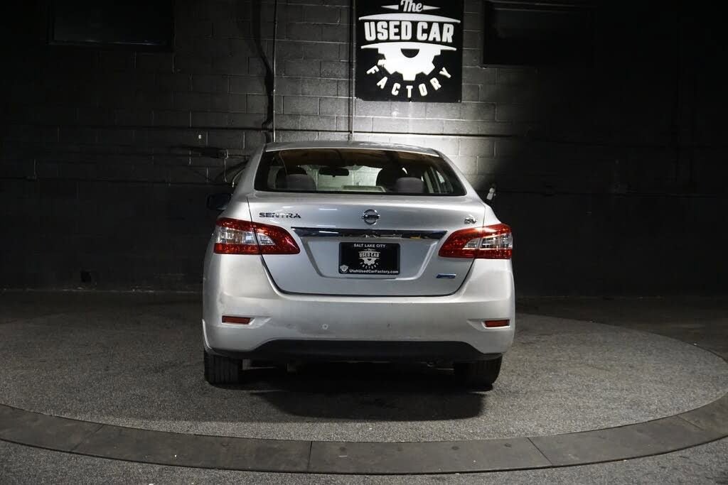 Used 2014 Nissan Sentra SV image 4