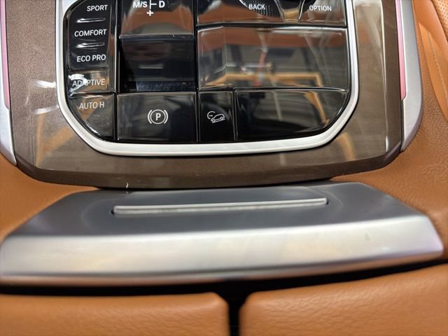 Used 2021 BMW X5 M50i w/ Executive Package image 40