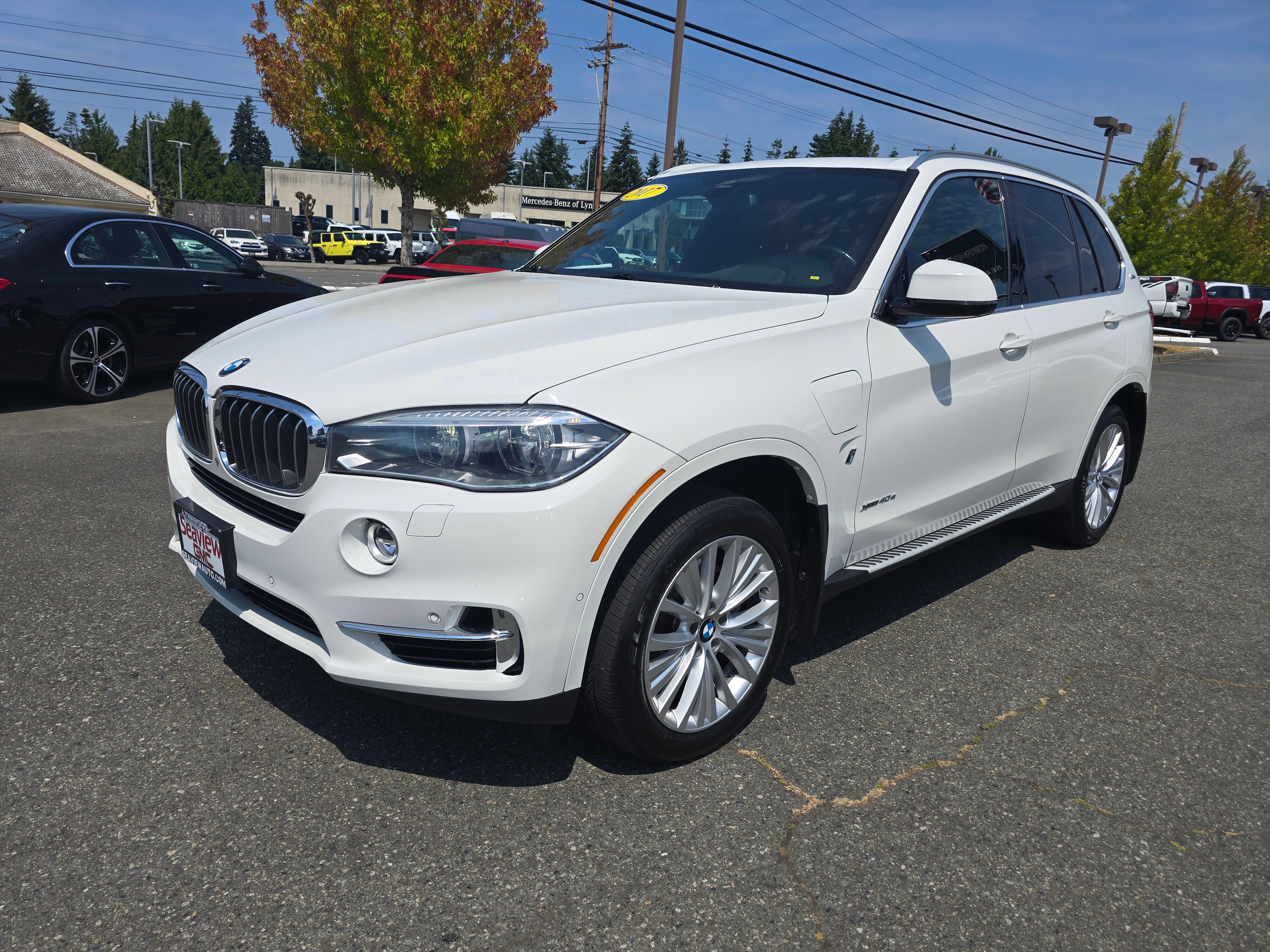 Used 2017 BMW X5 xDrive40e w/ Premium Package AWD/4WD image 3
