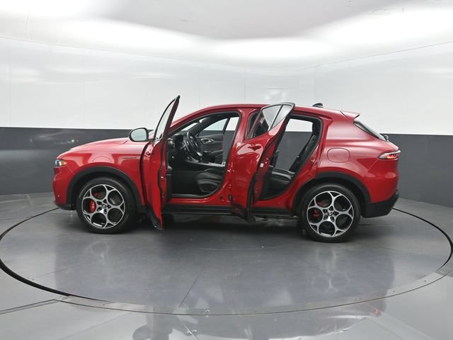 Used 2024 Alfa Romeo Tonale Veloce AWD/4WD image 38