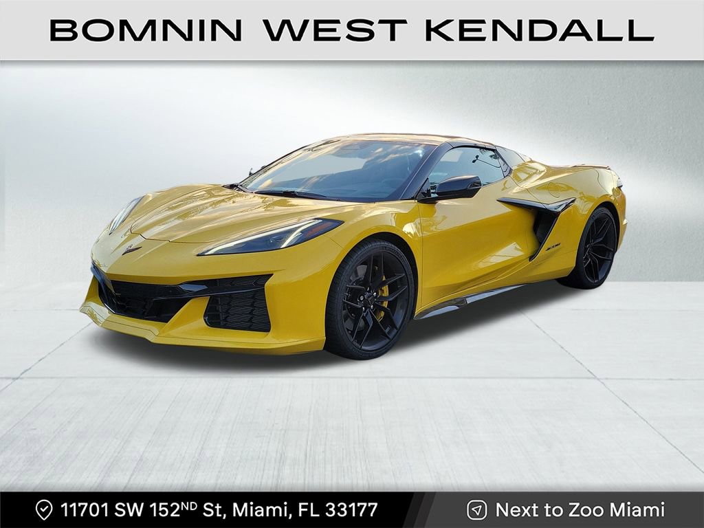 Used 2025 Chevrolet Corvette Z06 image 2