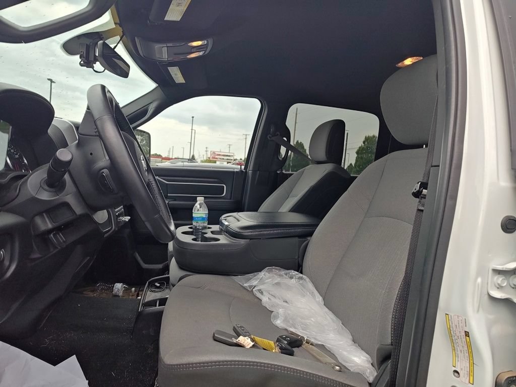 Used 2024 RAM 2500 Big Horn AWD/4WD image 8
