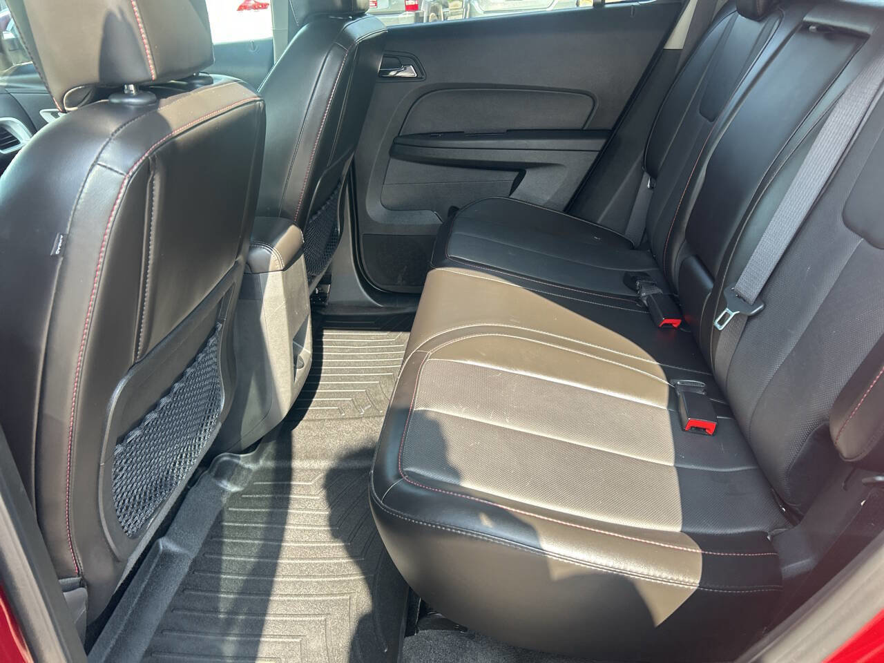 Used 2016 Chevrolet Equinox LTZ w/ Enhanced Convenience Package image 16