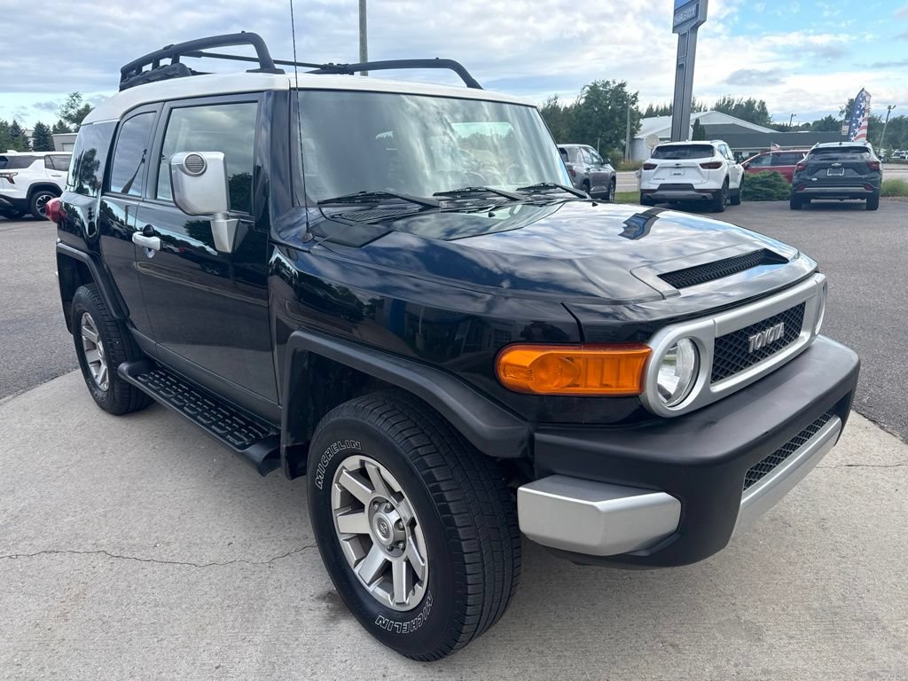 Used 2014 Toyota FJ Cruiser 4WD w/ Convenience Package image 3