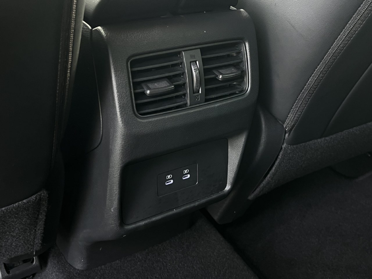 Used 2024 Nissan Rogue Platinum FWD image 21