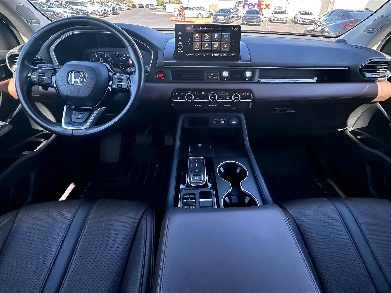 Used 2024 Honda Pilot Elite image 10