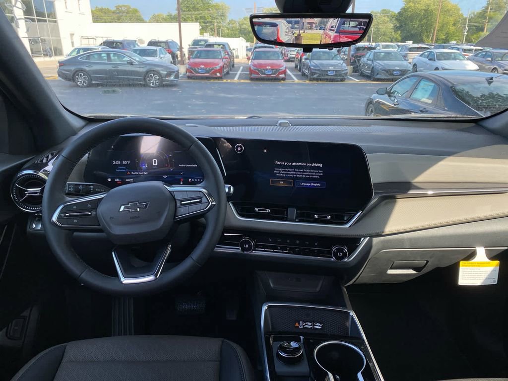 New 2026 Chevrolet Equinox LT w/ Convenience Package II image 9