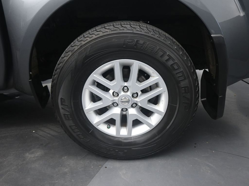 Used 2018 Nissan Frontier SV image 22