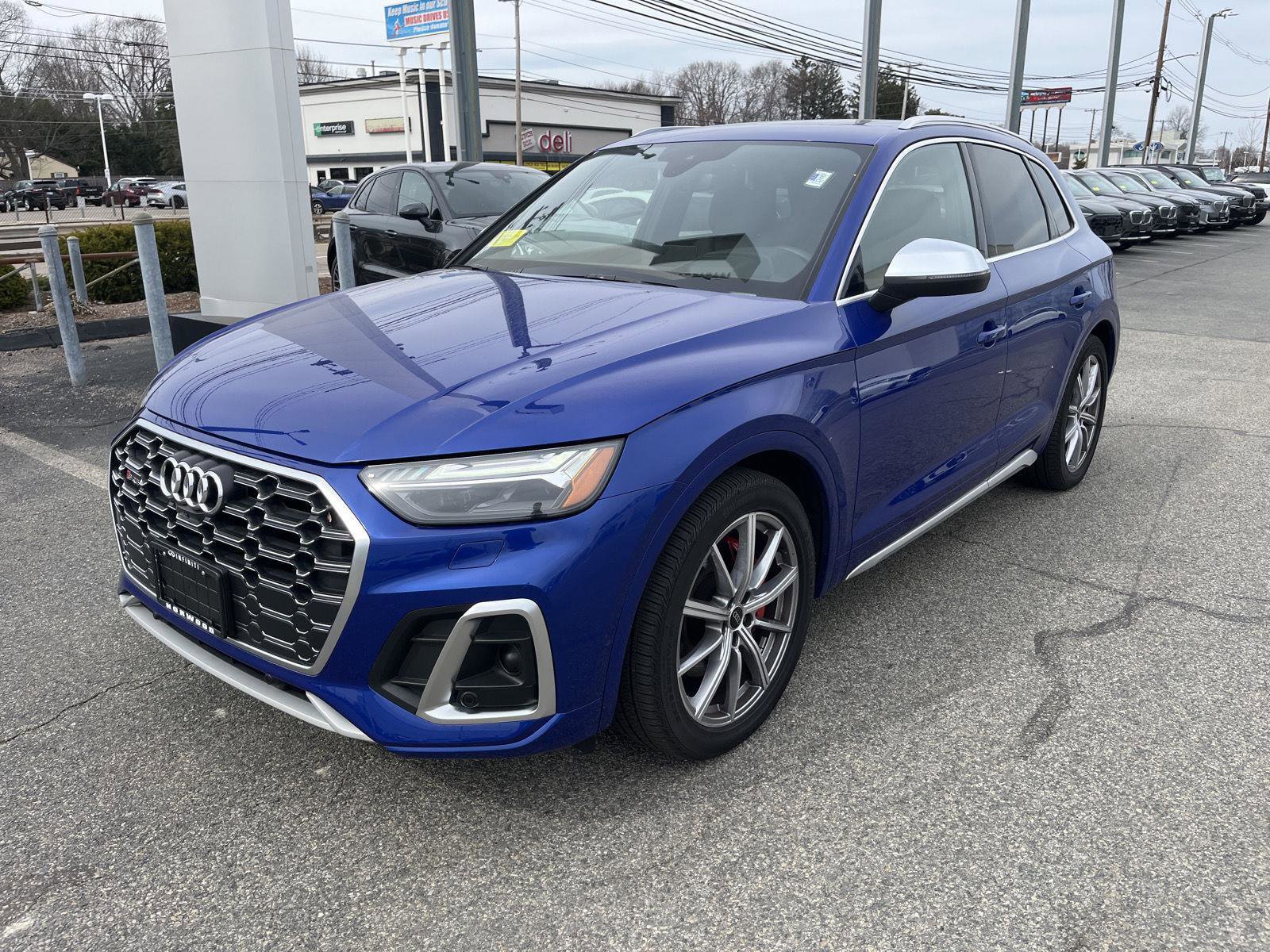 Used 2024 Audi SQ5 Prestige w/ Prestige Package AWD/4WD image 7