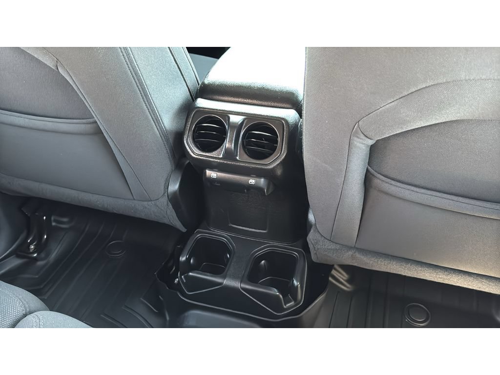 Used 2020 Jeep Wrangler Unlimited Sport S AWD/4WD image 20
