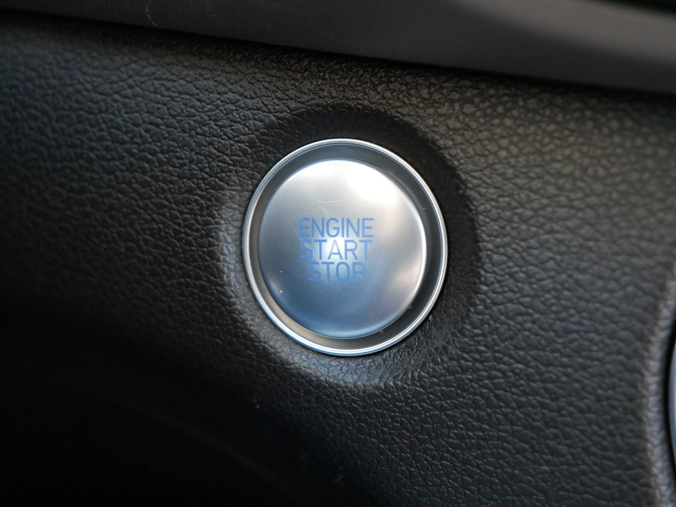 Used 2019 Hyundai Santa Fe AWD image 29