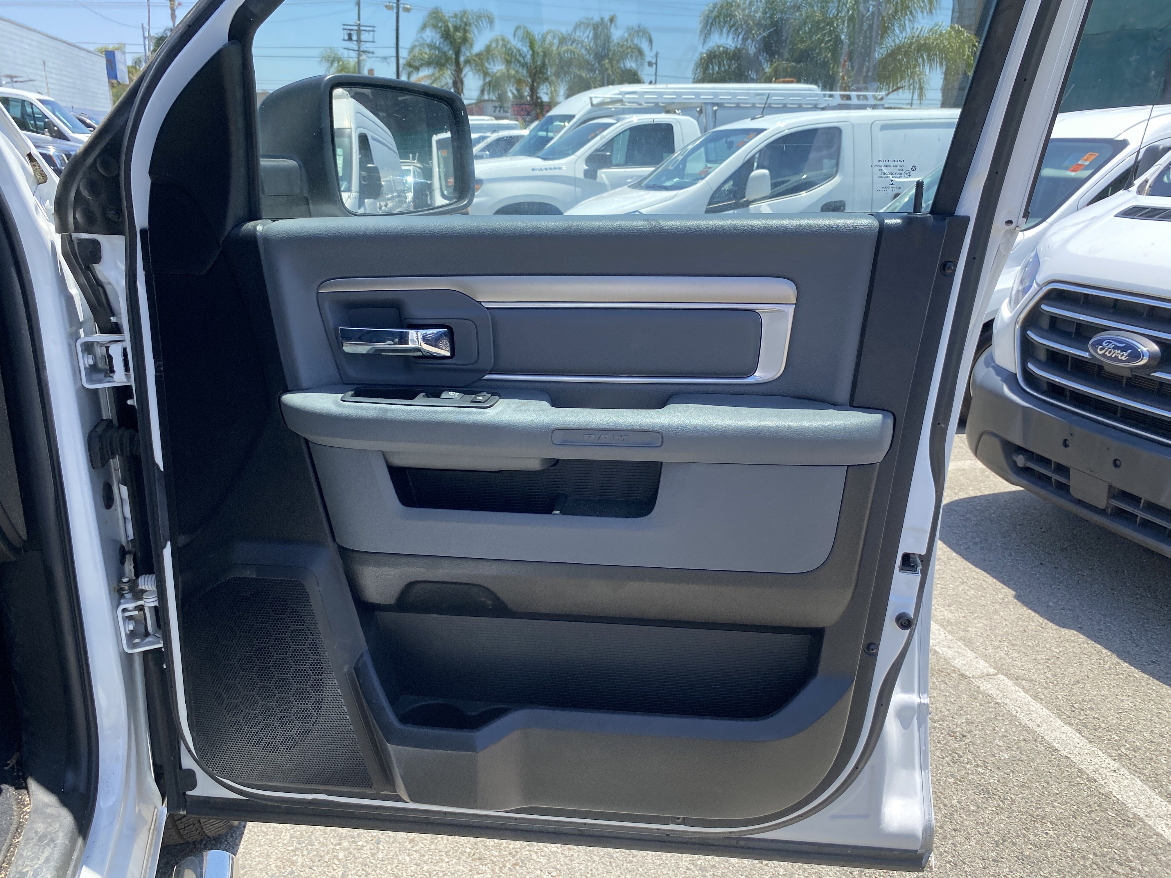 Used 2019 RAM 1500 Classic SLT RWD image 23