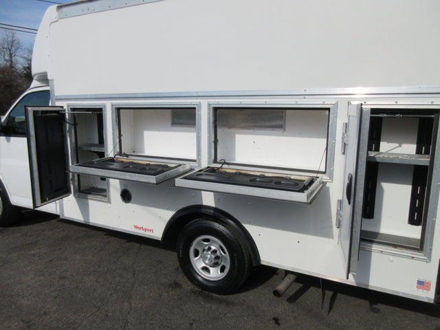 Used 2017 Chevrolet Express 3500 image 23