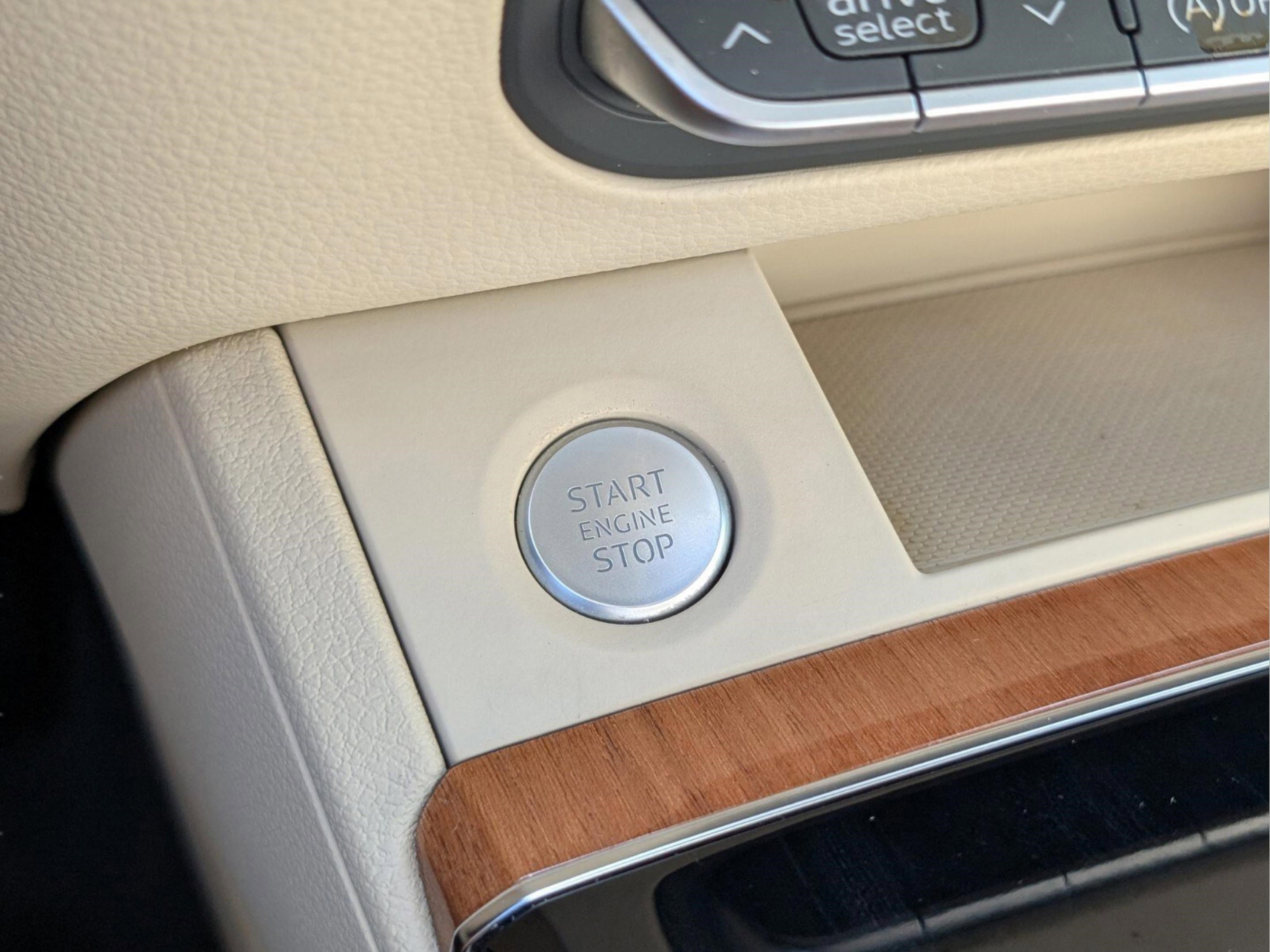 Used 2021 Audi Q5 Premium w/ Convenience Package image 21