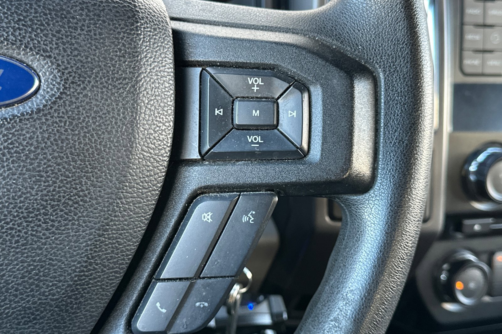 Used 2016 Ford F150 XLT image 34