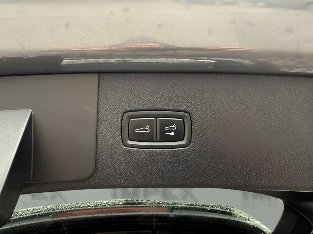 Used 2022 Porsche Cayenne Turbo AWD/4WD image 11