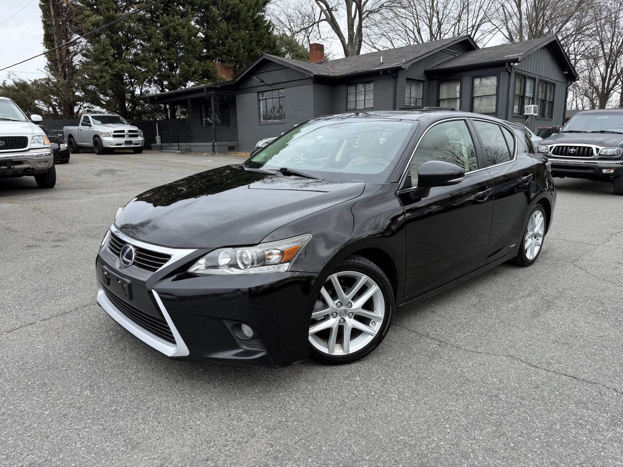 Used 2014 Lexus CT 200h image 1