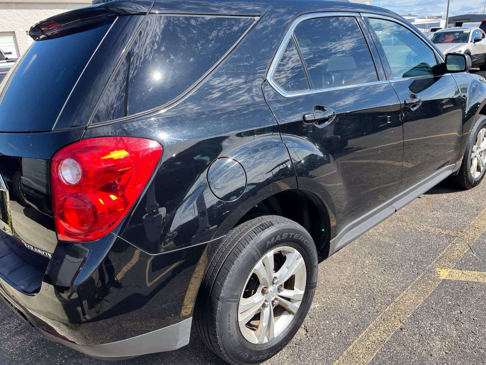 Used 2015 Chevrolet Equinox LS AWD/4WD image 14