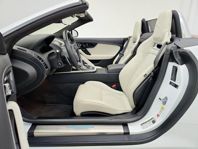 Certified 2024 Jaguar F-TYPE R AWD/4WD image 31
