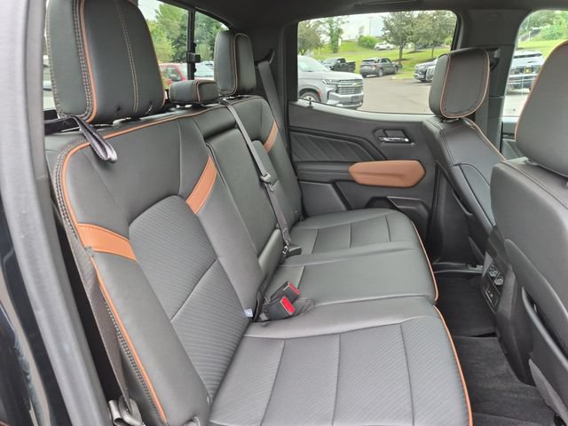 Used 2026 GMC Canyon AT4 w/ Technology Plus Package AWD/4WD image 30