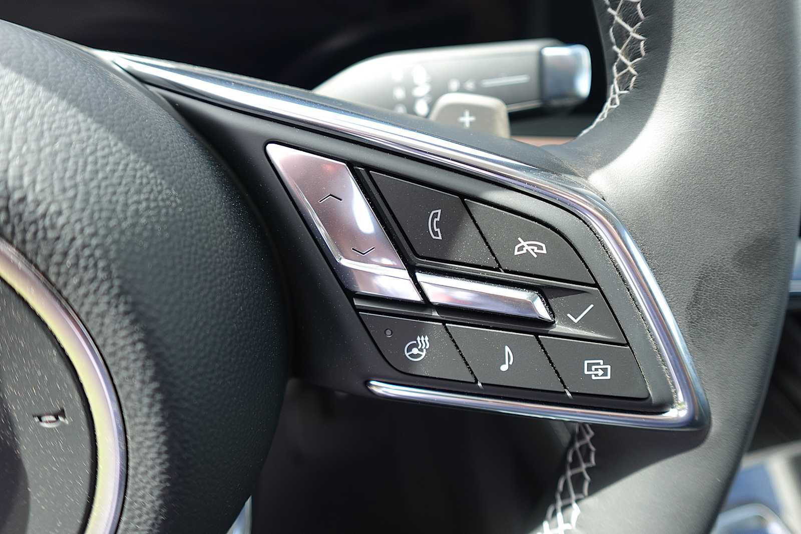 New 2025 Buick Envision Sport Touring image 16