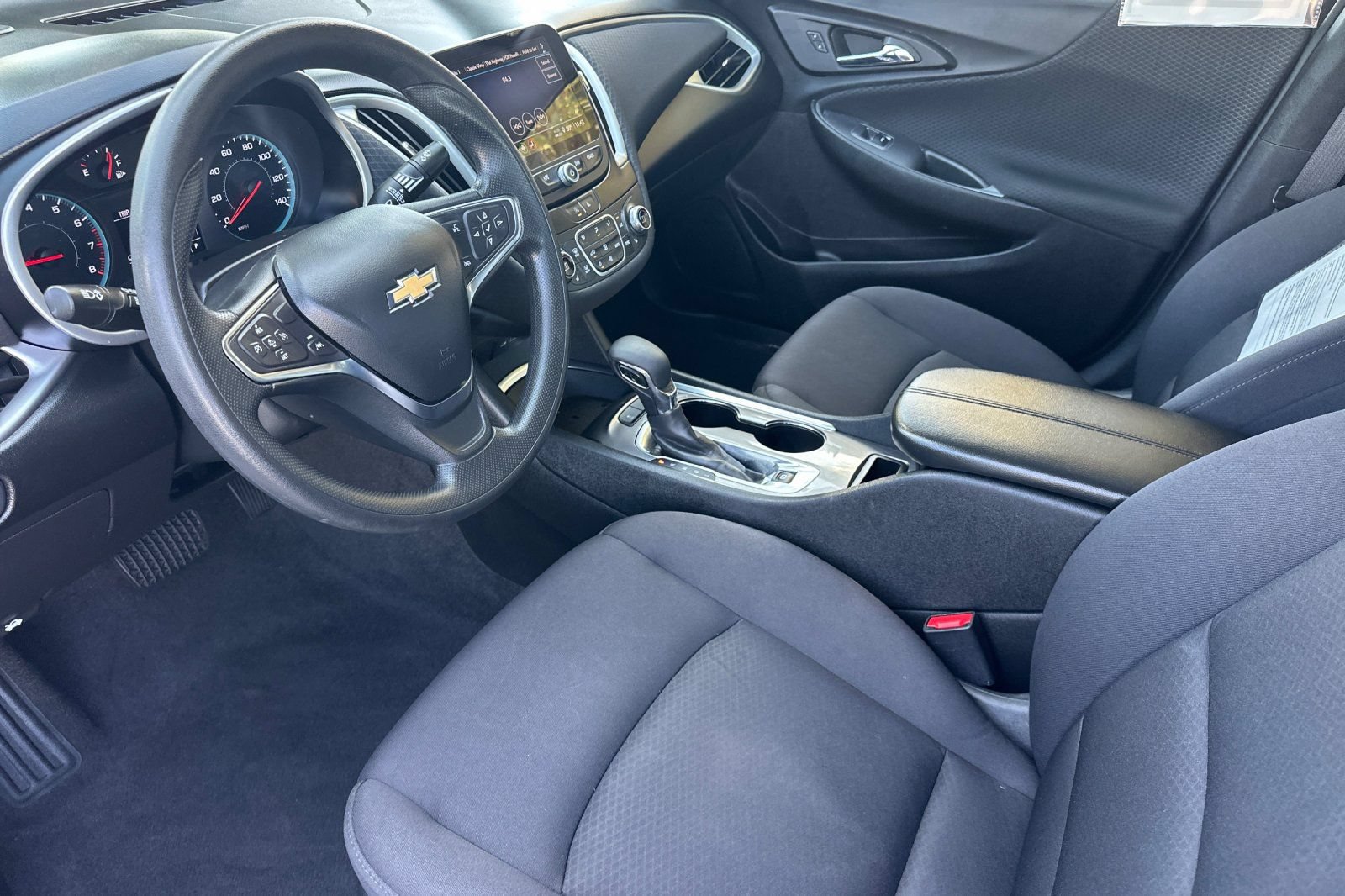 Used 2024 Chevrolet Malibu LT FWD image 10