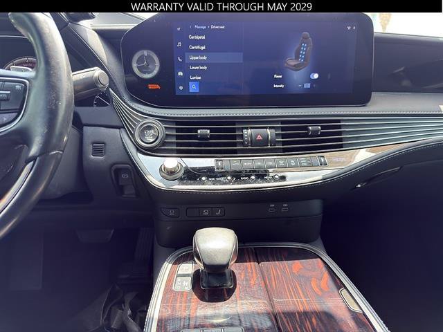 Used 2023 Lexus LS 500 w/ Luxury Package RWD image 16