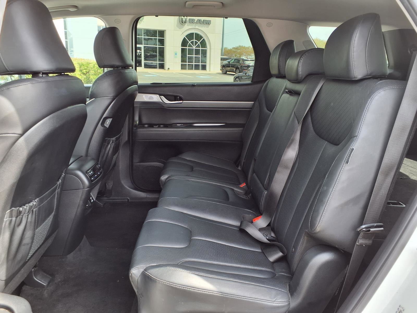 Used 2024 Hyundai Palisade SEL FWD image 22