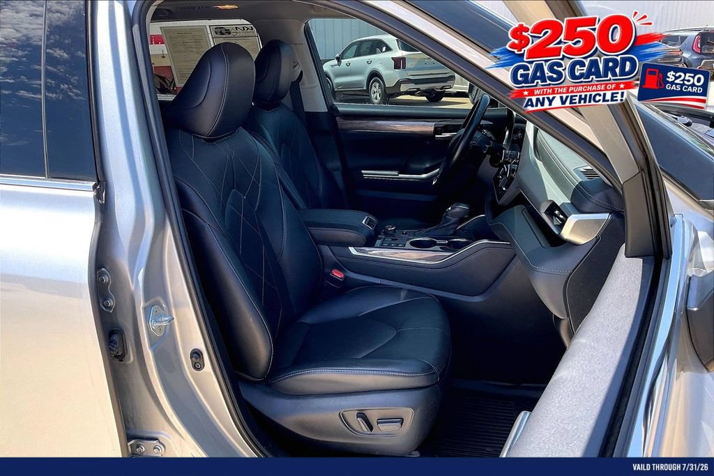 Used 2023 Toyota Highlander Platinum AWD/4WD image 7