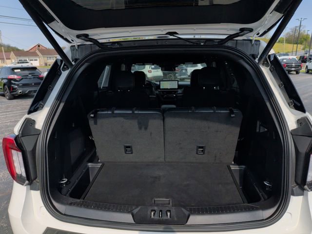 Used 2025 Ford Explorer ST AWD/4WD image 31