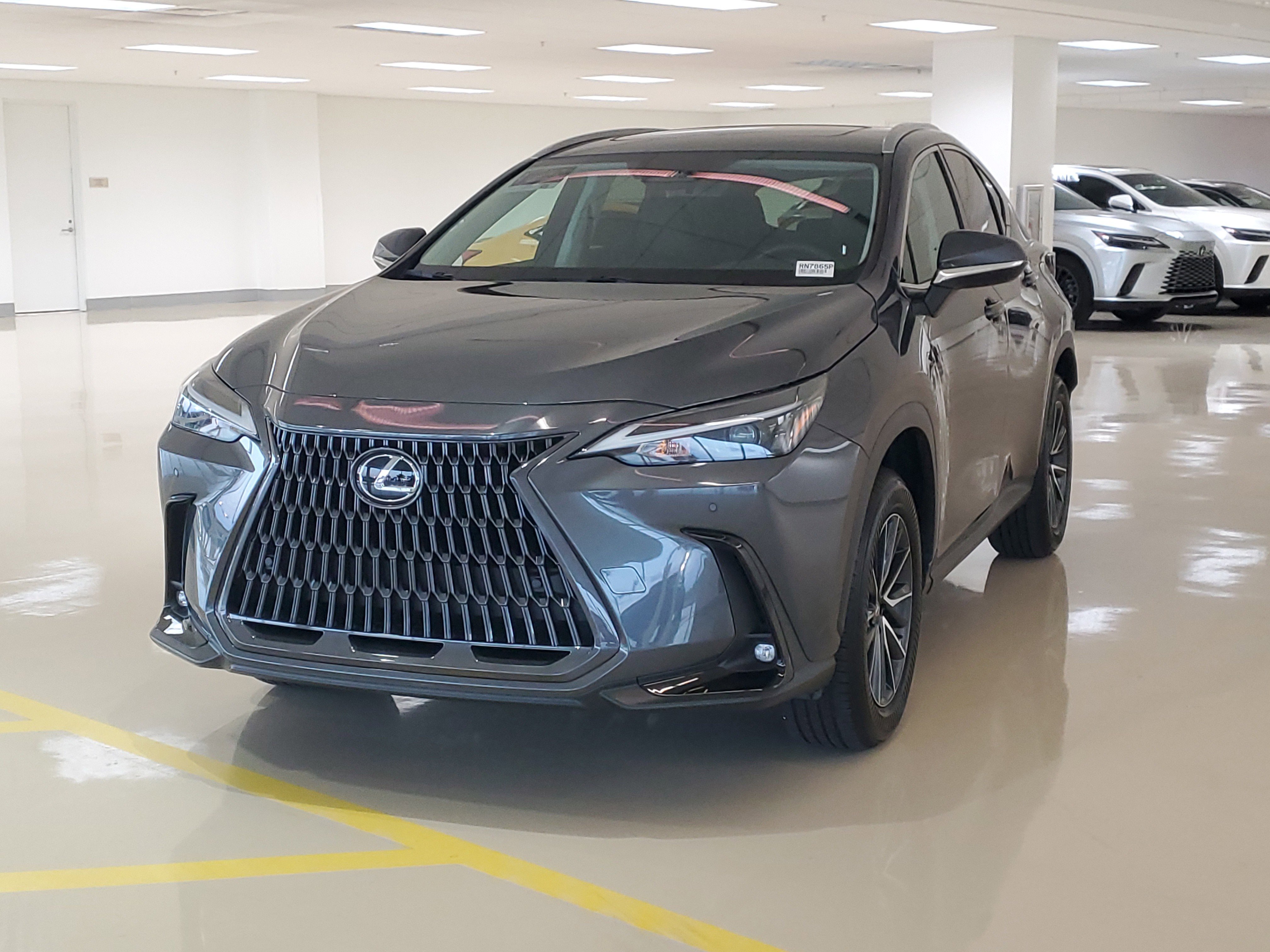 Certified 2025 Lexus NX 250 FWD w/ Premium Package image 4