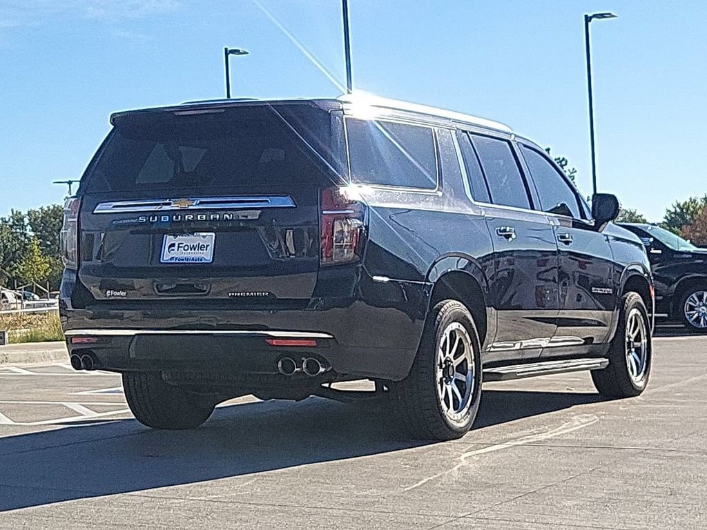 Used 2023 Chevrolet Suburban Premier AWD/4WD image 8