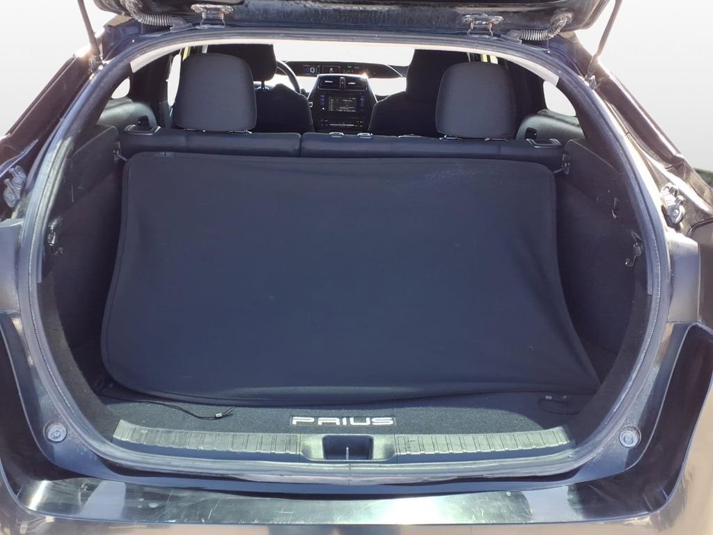 Used 2018 Toyota Prius Two w/ Prius Two Safety Plus Package FWD image 9