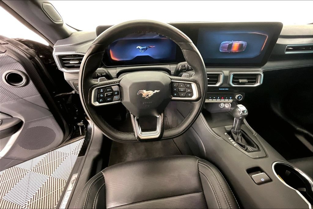 Used 2025 Ford Mustang GT Premium RWD image 8