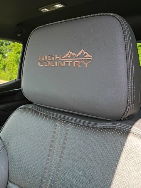 Used 2024 Chevrolet Silverado 1500 High Country w/ Z71 Off-Road Package AWD/4WD image 23