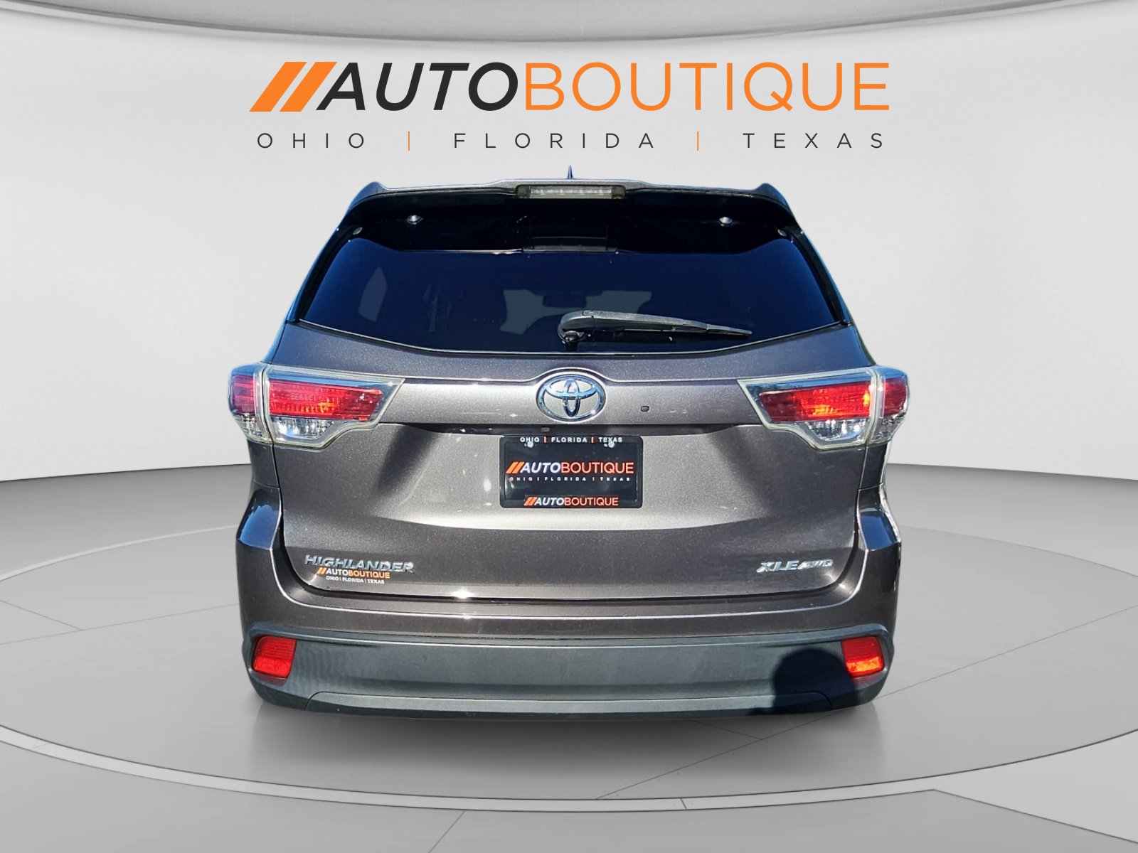 Used 2016 Toyota Highlander XLE AWD/4WD image 4