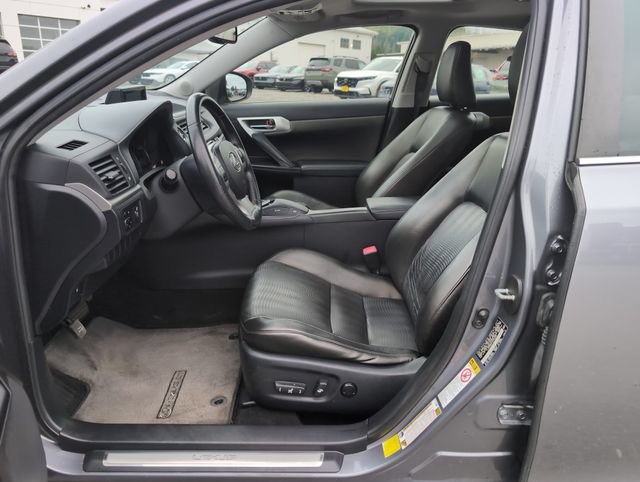 Used 2012 Lexus CT 200h Premium w/ Premium Audio Pkg FWD image 16