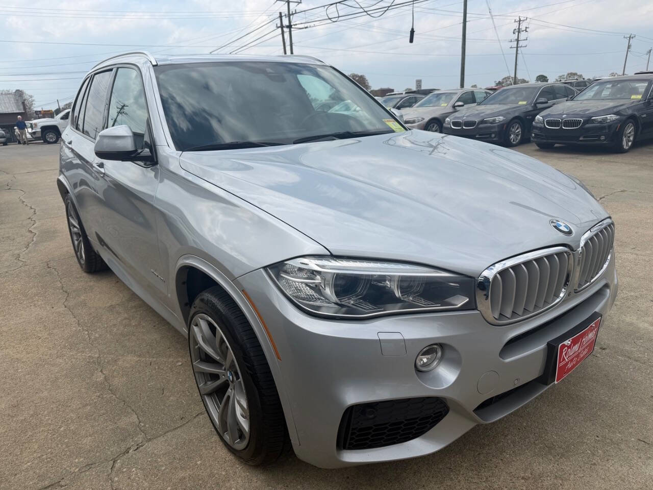 Used 2016 BMW X5 xDrive50i w/ M Sport image 4
