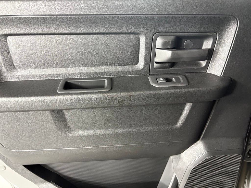 New 2026 RAM 2500 Laramie AWD/4WD image 36