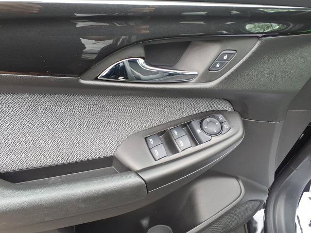 Used 2024 Chevrolet TrailBlazer LT w/ LT Cold Weather Package AWD/4WD image 12