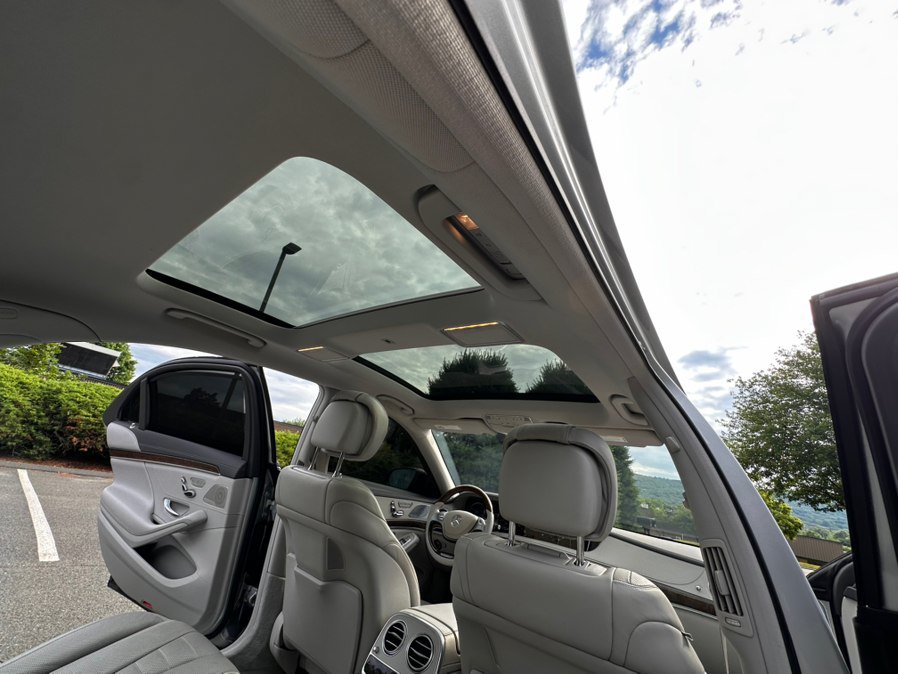 Used 2014 Mercedes-Benz S 550 Sedan image 30