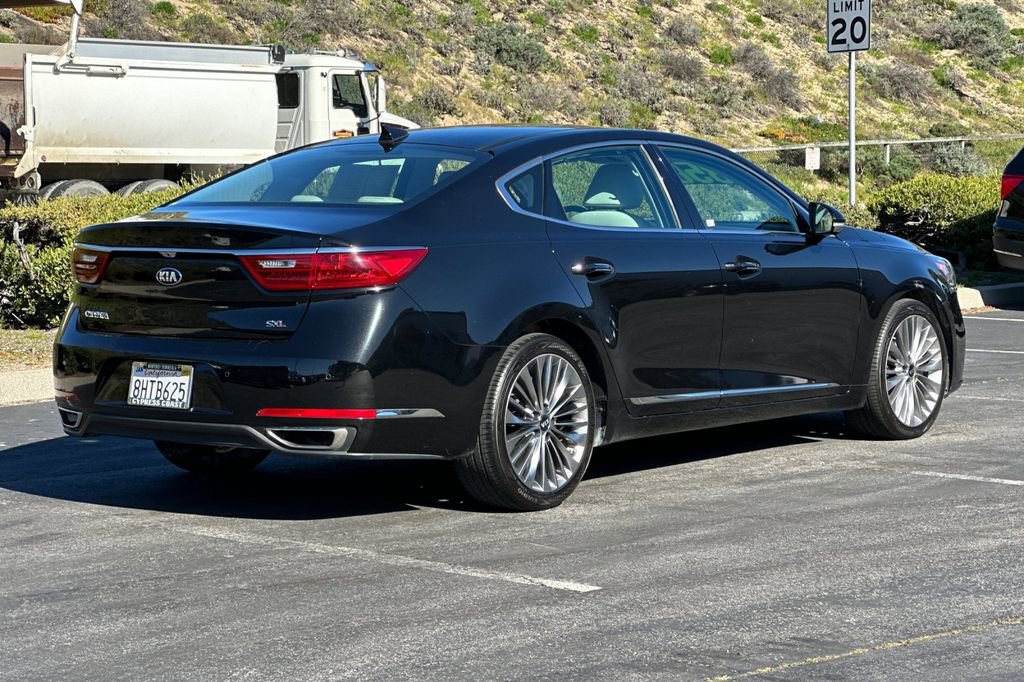 Used 2018 Kia Cadenza Limited w/ Paint Protection Package image 3