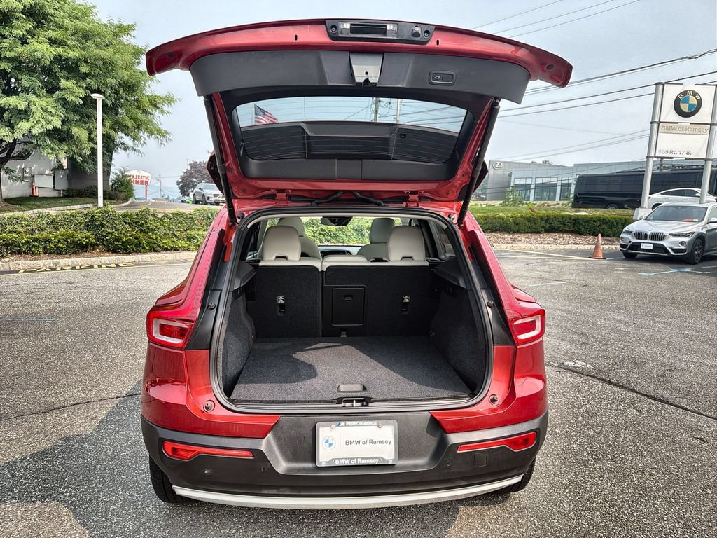 Used 2021 Volvo XC40 T5 Momentum AWD/4WD image 27