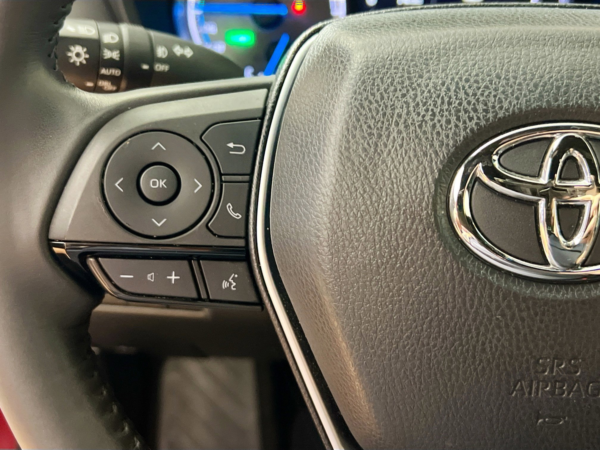 Used 2024 Toyota Venza Nightshade AWD/4WD image 18